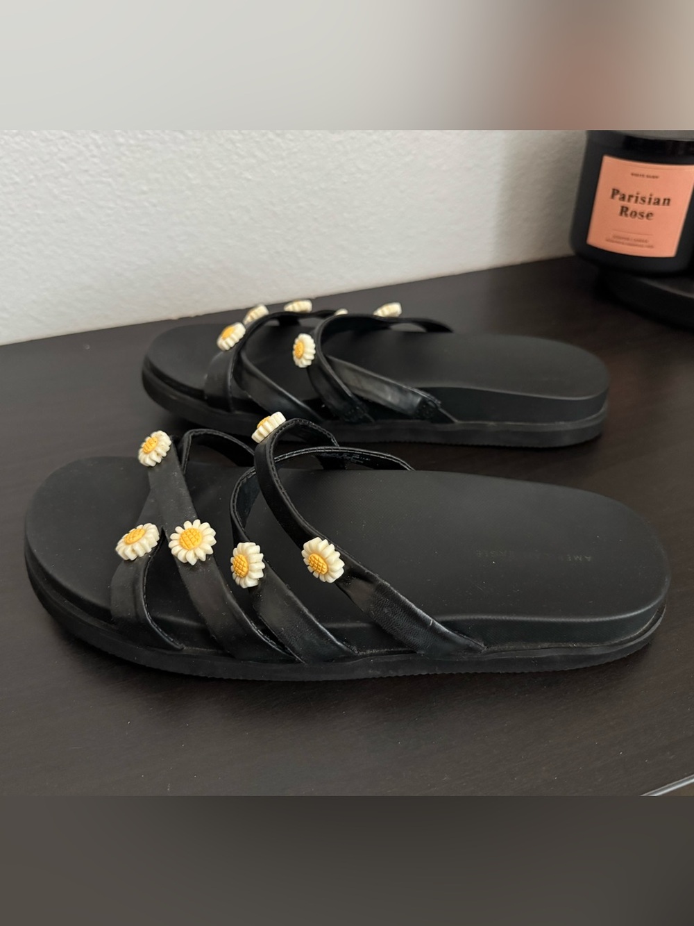 American Eagle Y2K Strappy Floral Sandal